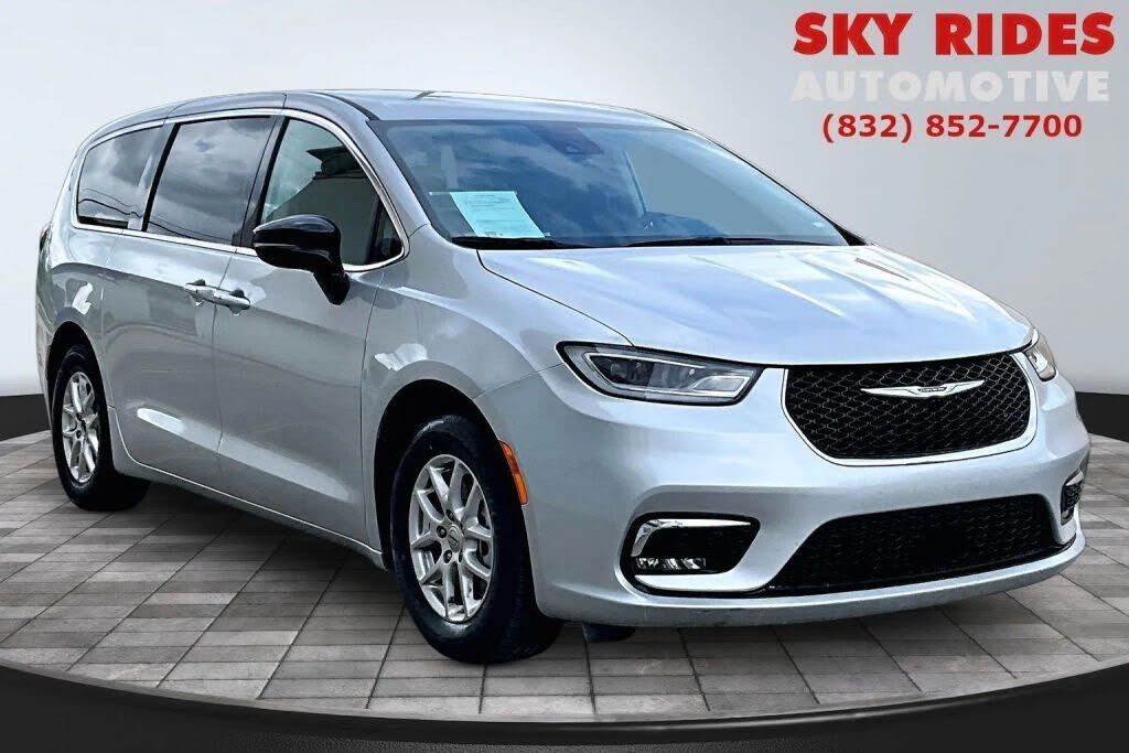 2024 CHRYSLER Pacifica