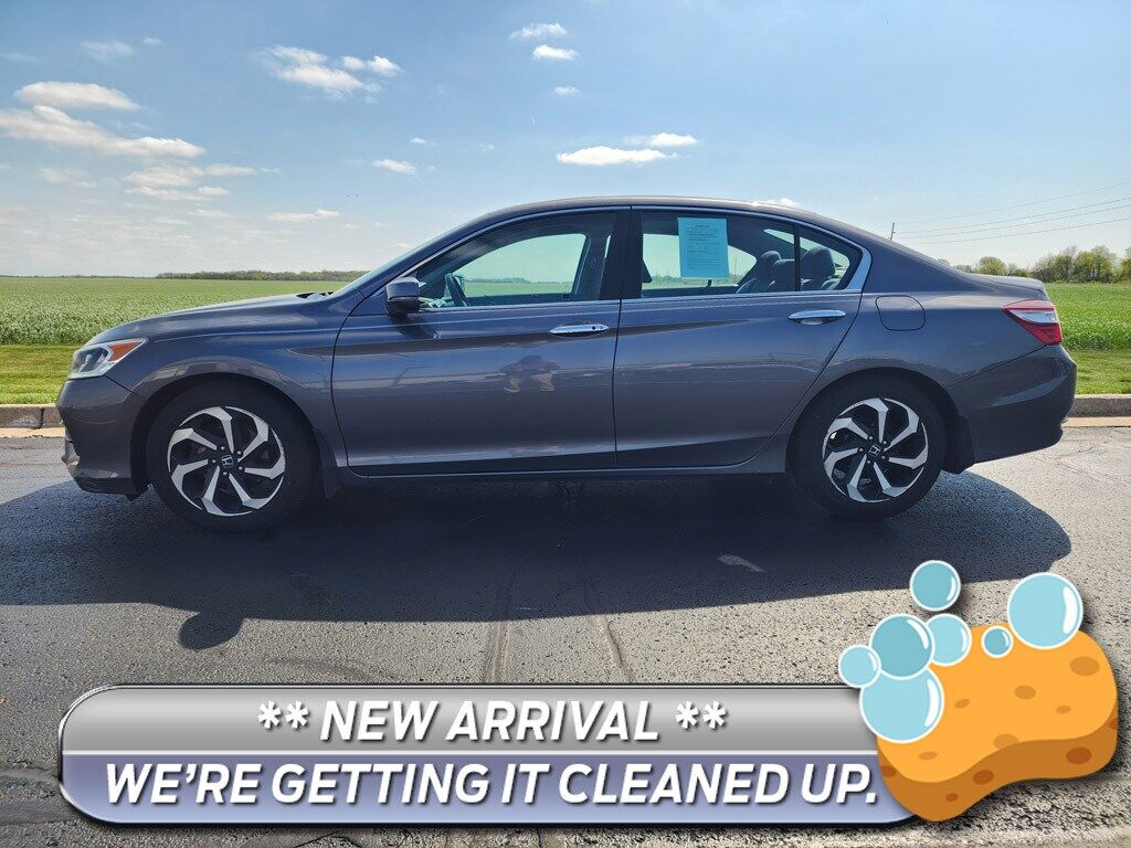 2017 HONDA Accord