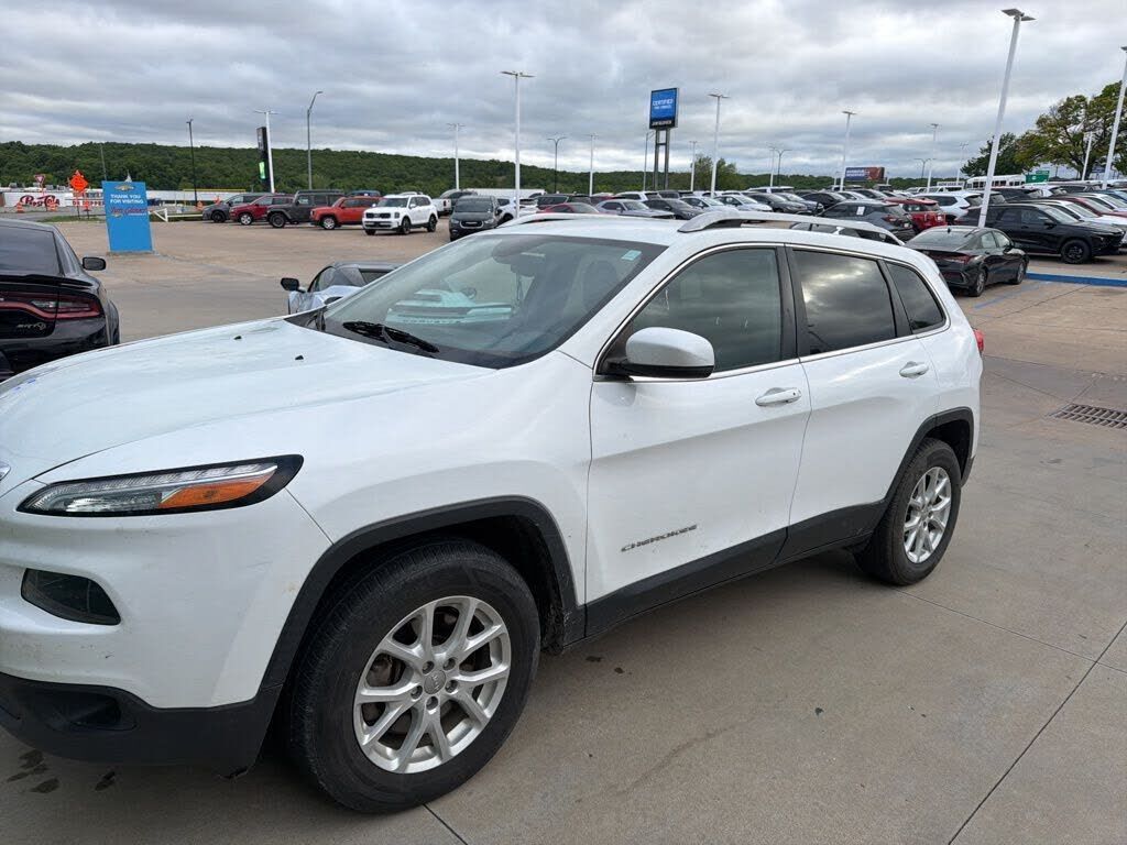2018 JEEP Cherokee