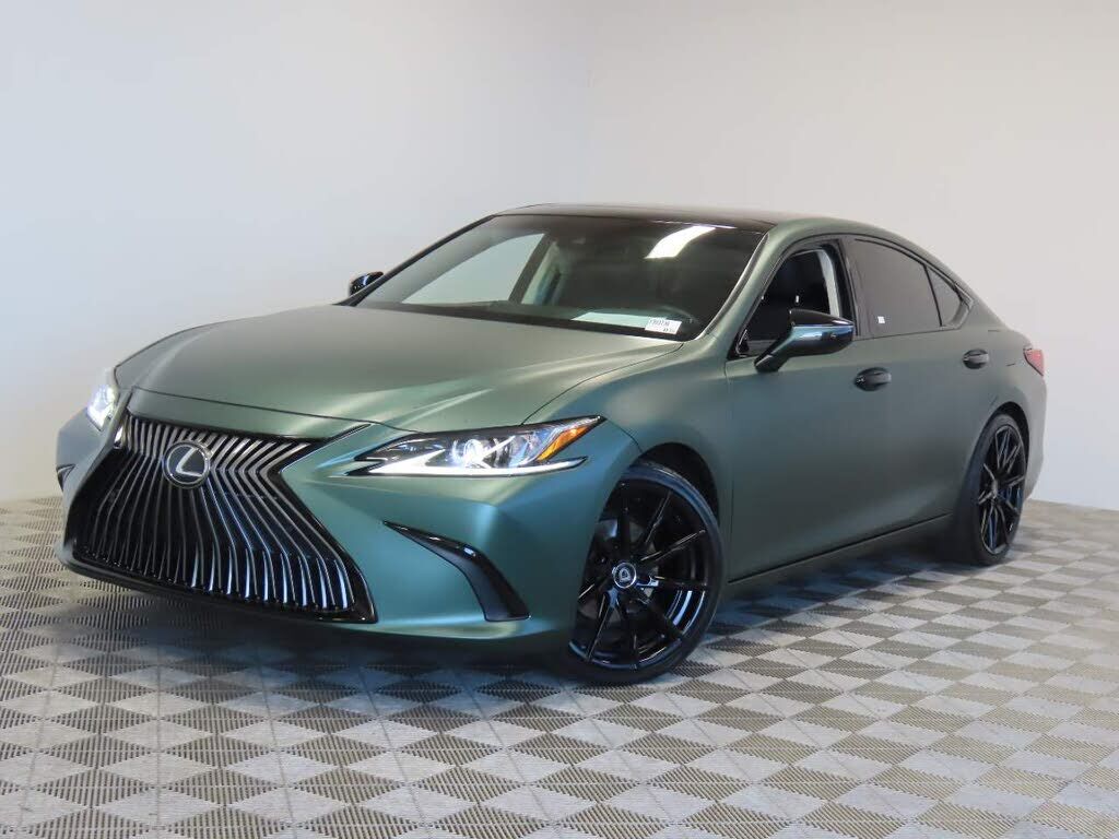 2019 LEXUS ES