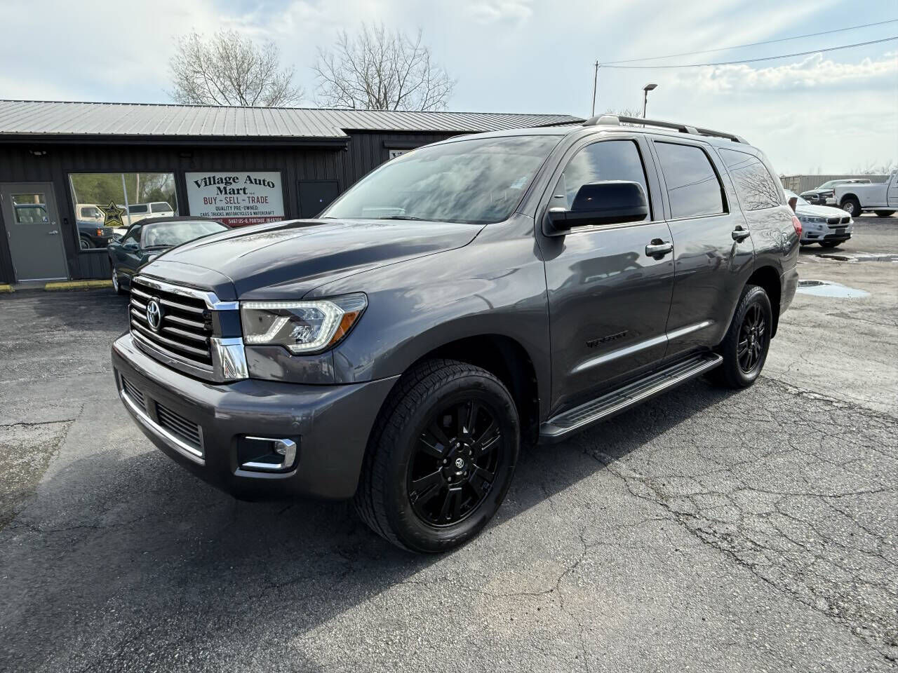 2018 TOYOTA Sequoia