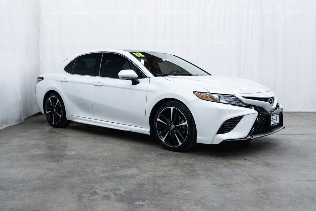 2018 TOYOTA Camry