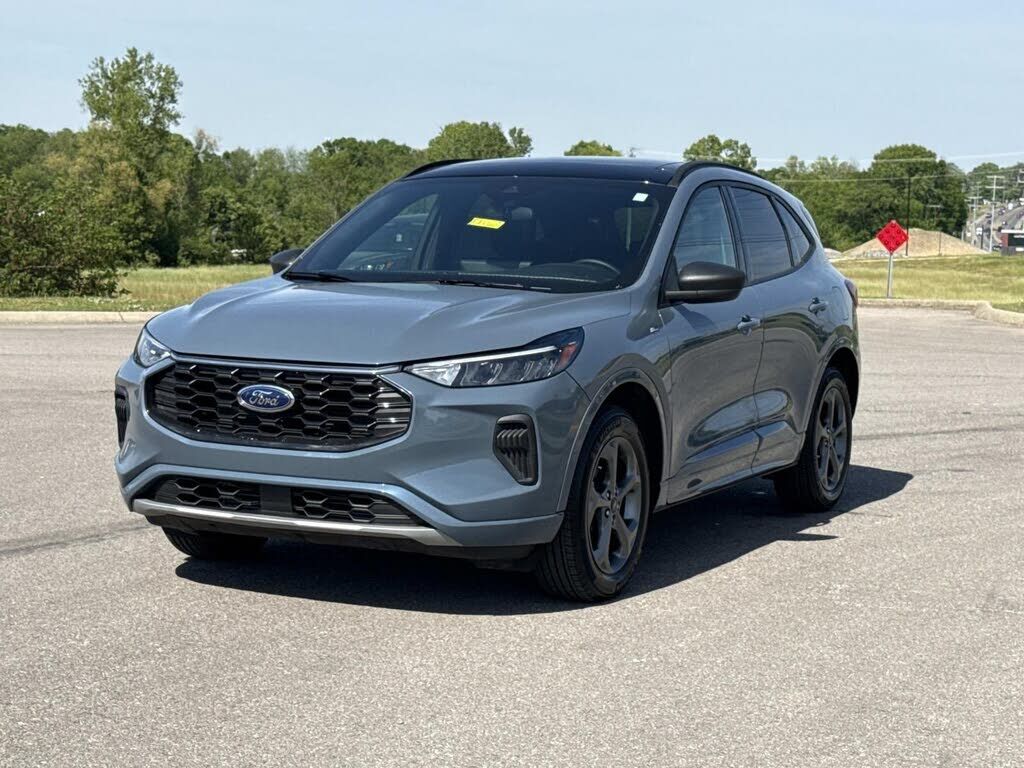 2024 FORD Escape