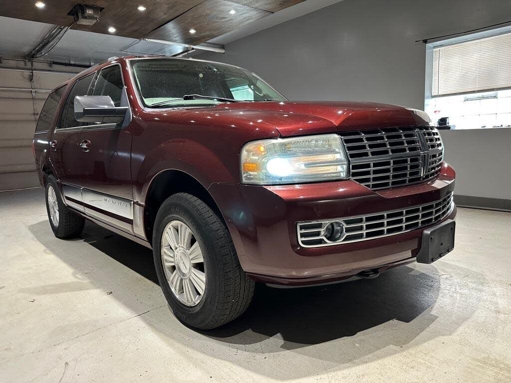 2010 LINCOLN Navigator