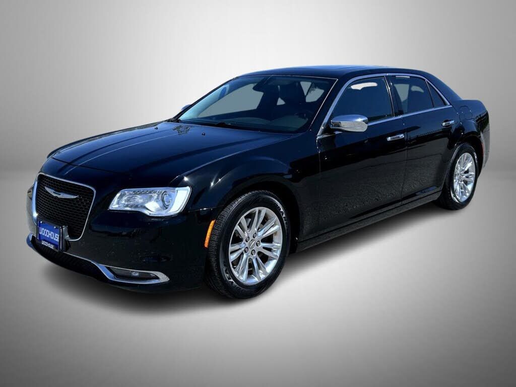 2017 CHRYSLER 300