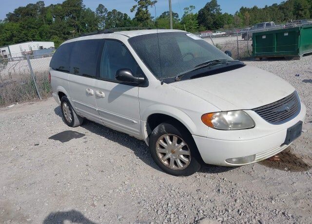 2002 CHRYSLER Town and Country