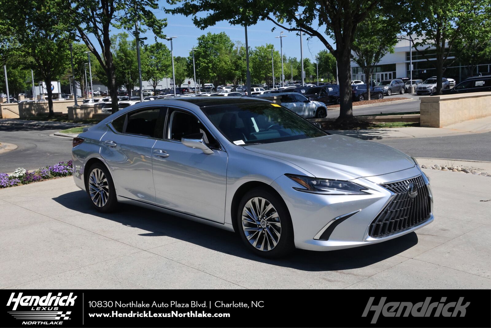 2024 LEXUS ES