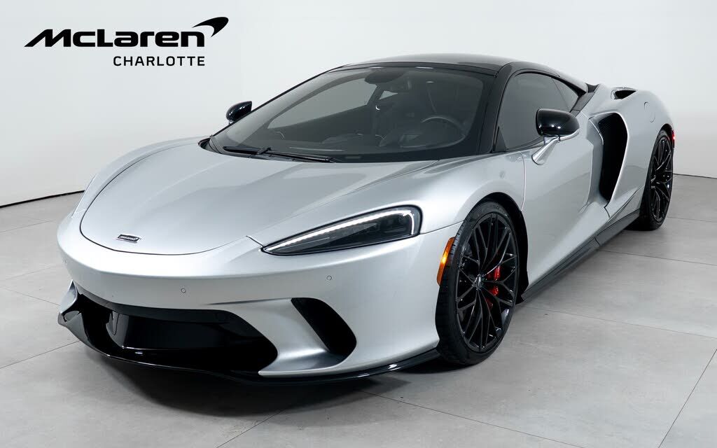 2023 MCLAREN GT