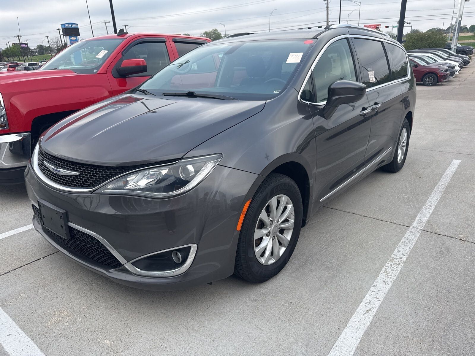 2019 CHRYSLER Pacifica
