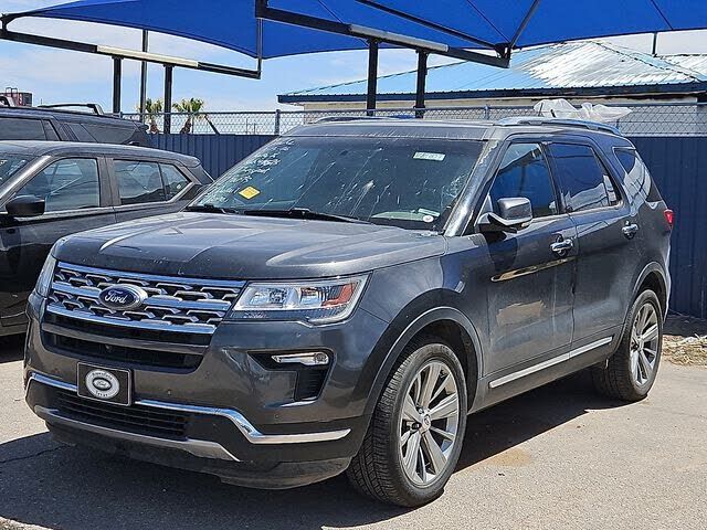 2018 FORD Explorer