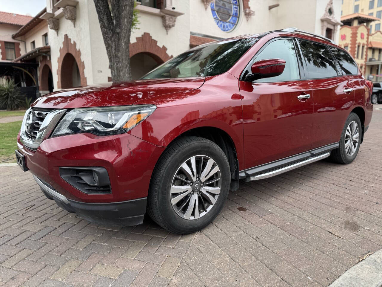 2019 NISSAN Pathfinder