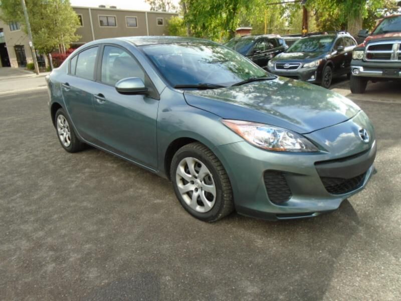 2013 MAZDA Mazda3