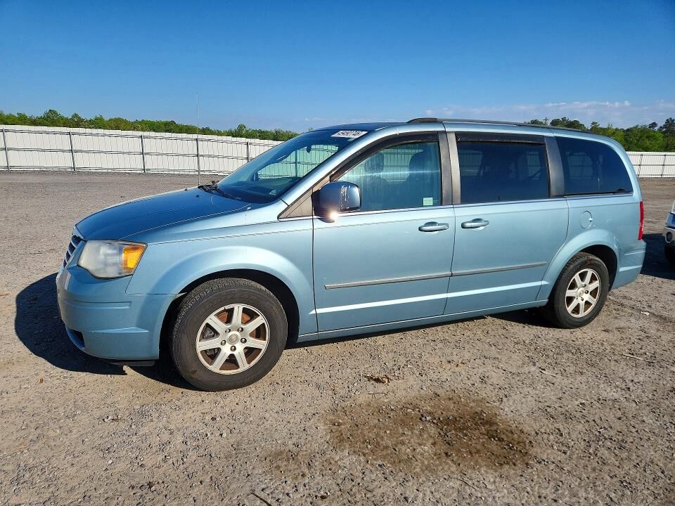 2010 CHRYSLER Town and Country