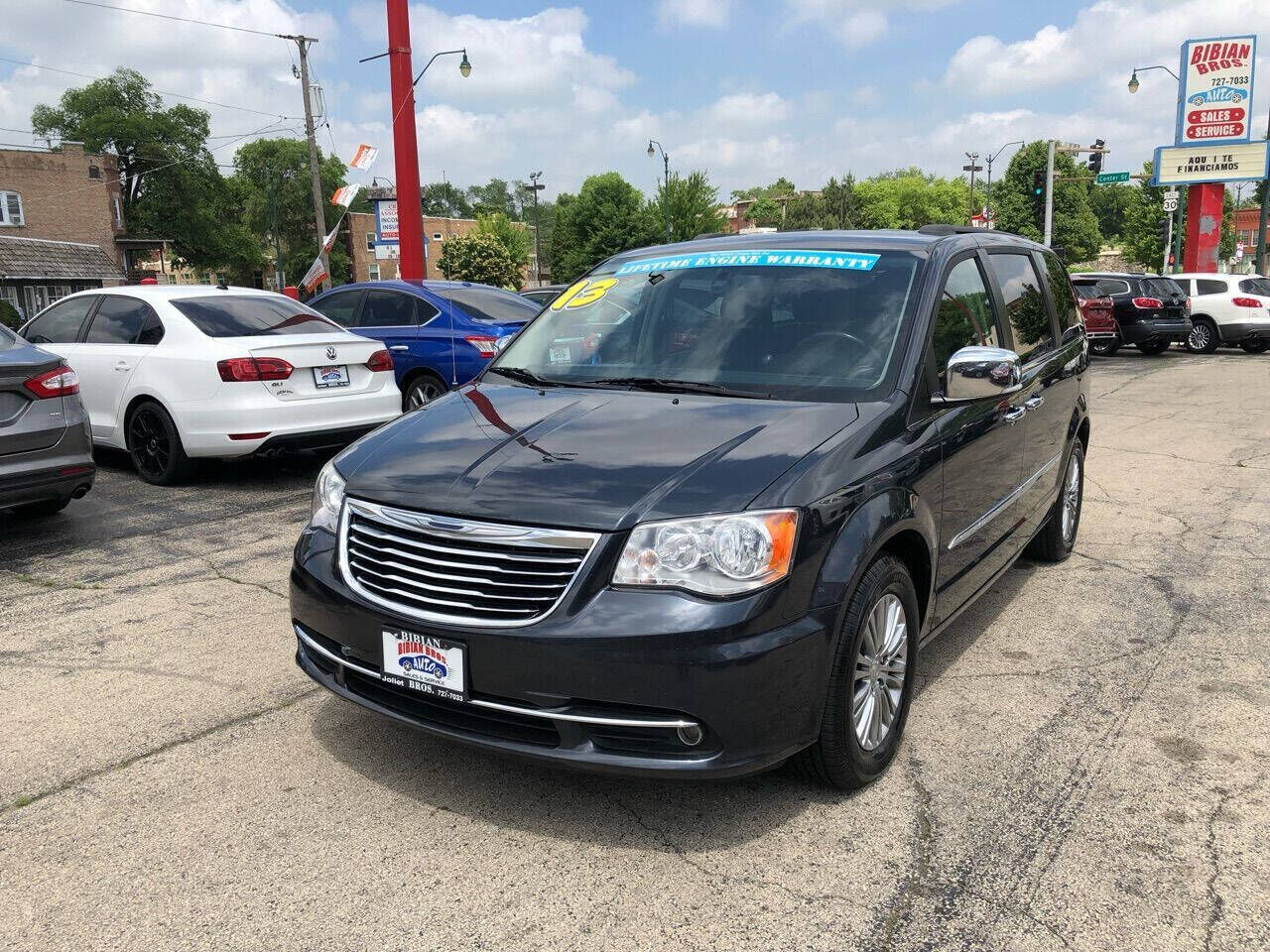 2013 CHRYSLER Town and Country