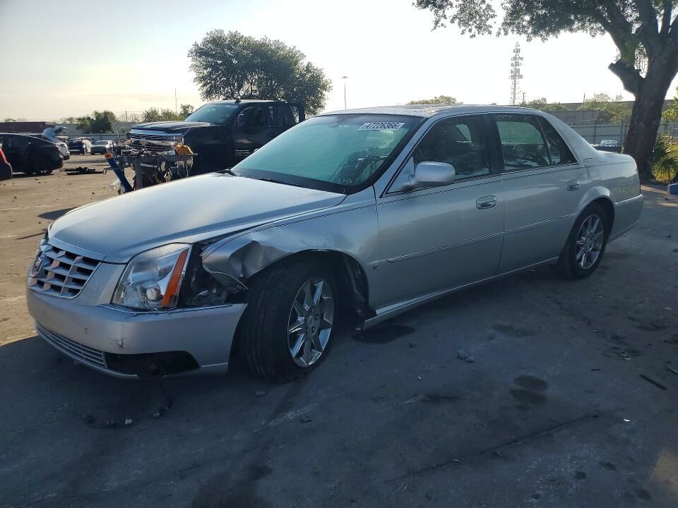 2010 CADILLAC DTS