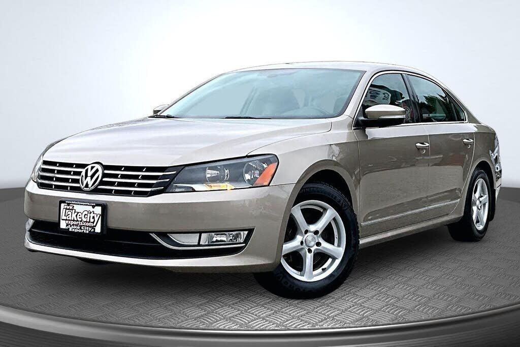 2015 VOLKSWAGEN Passat