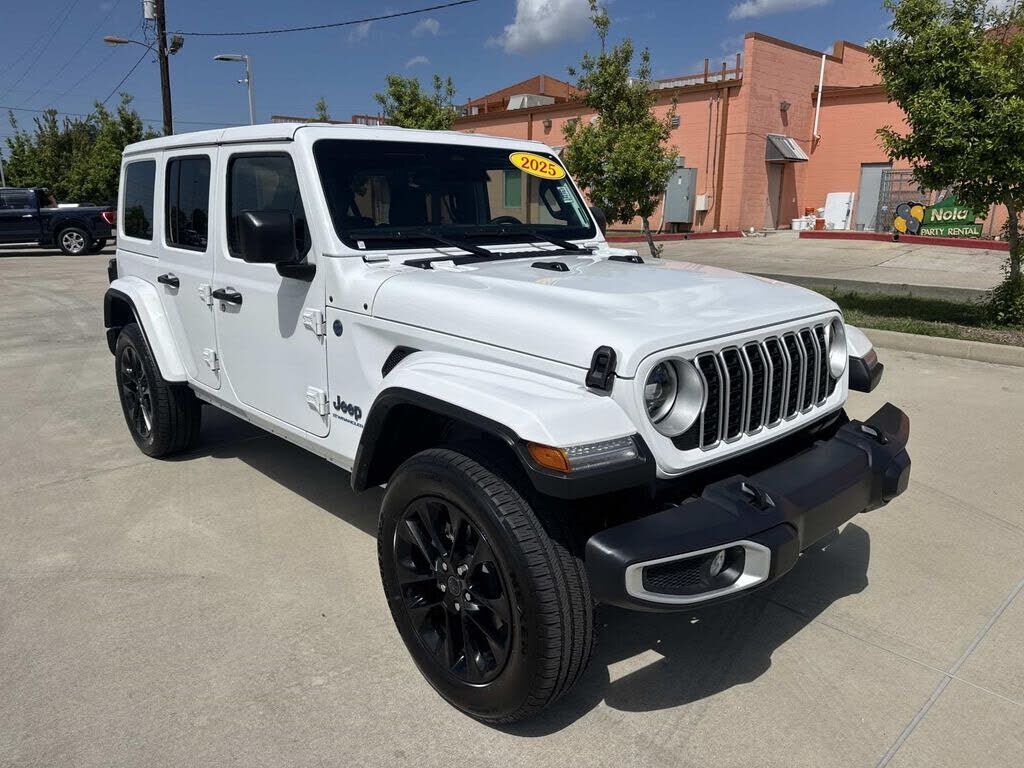 2025 JEEP Wrangler