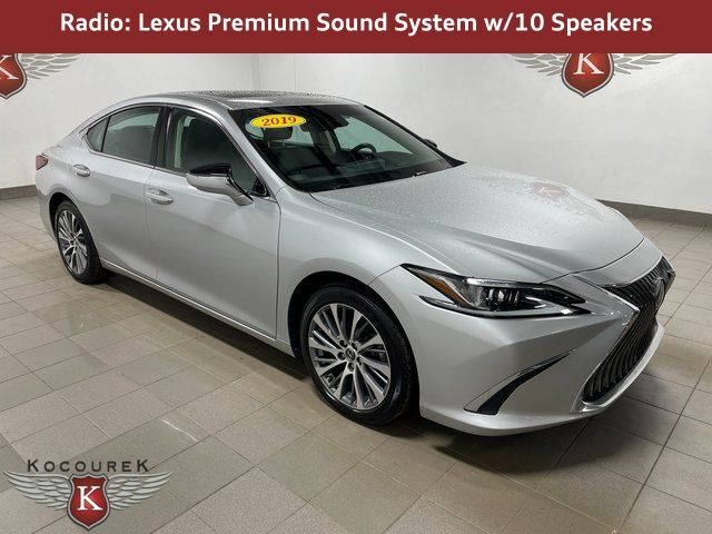 2019 LEXUS ES