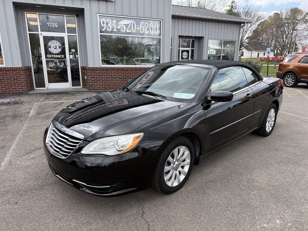 2013 CHRYSLER 200