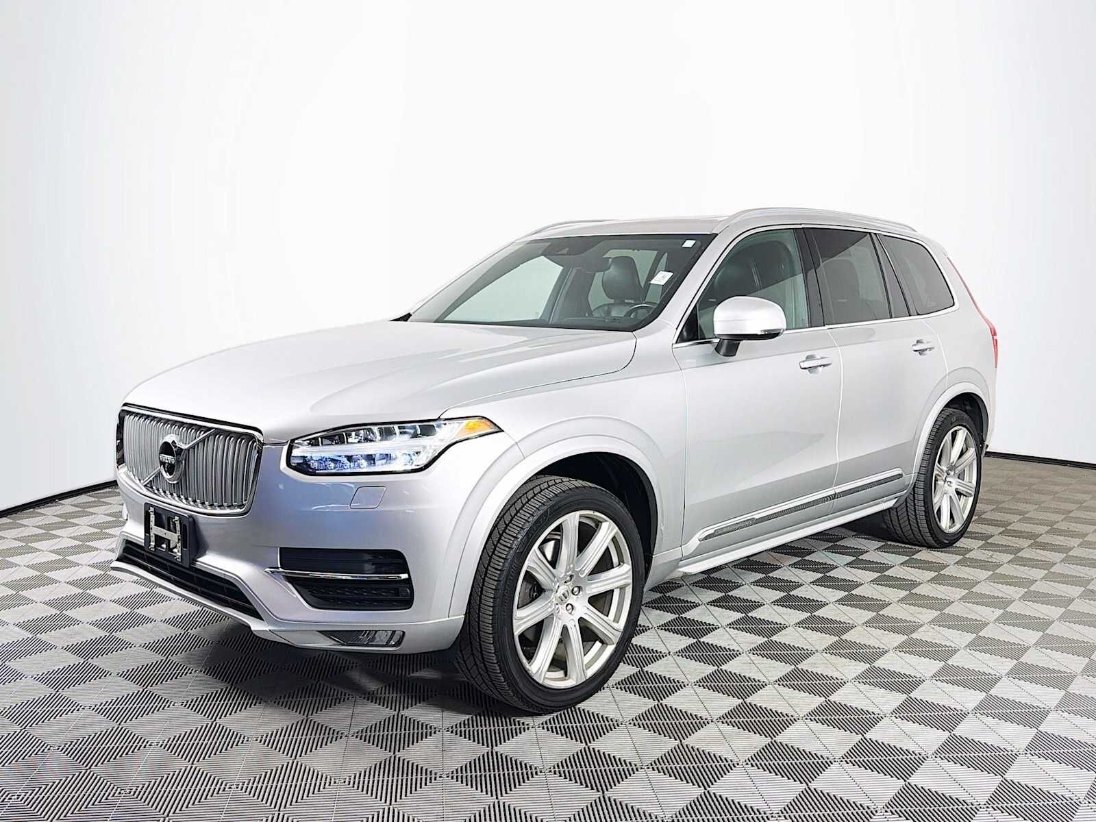 2017 VOLVO XC90