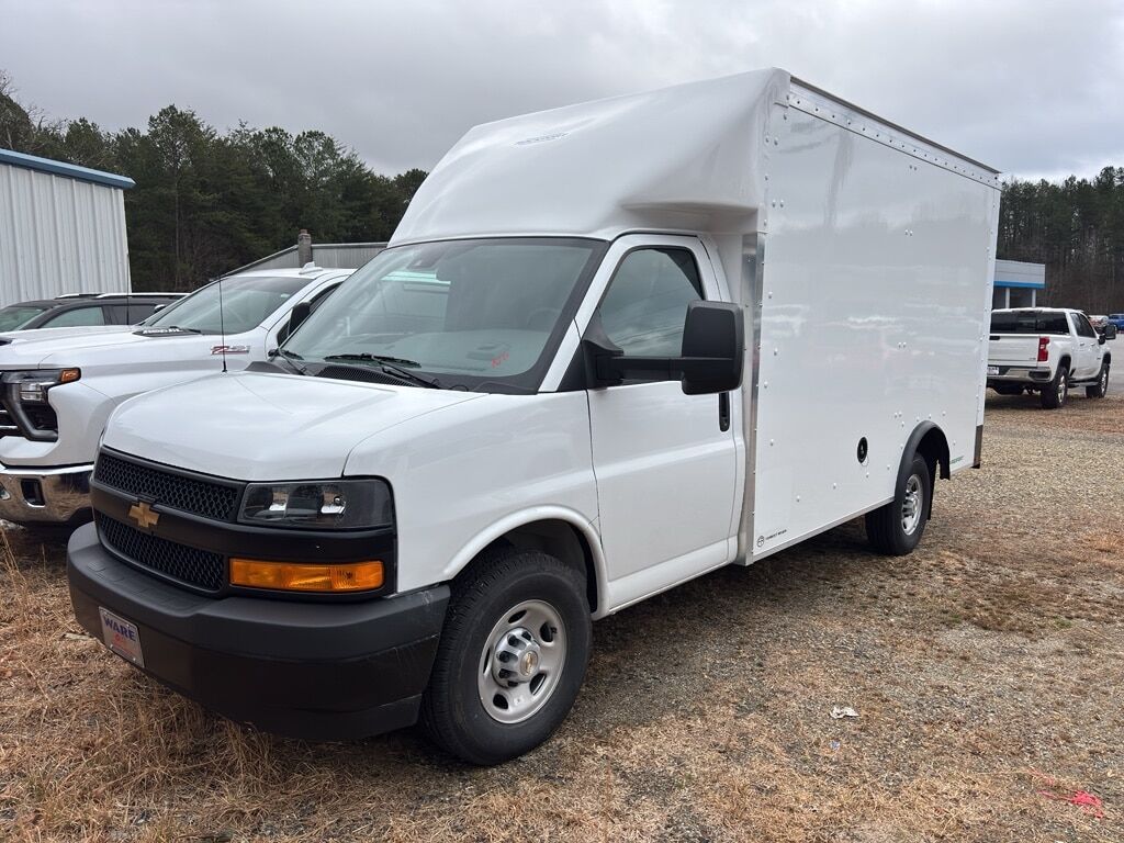2026 CHEVROLET Express