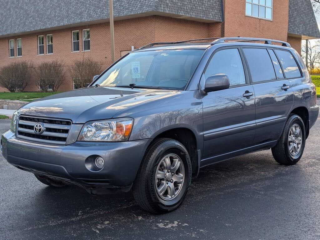 2004 TOYOTA Highlander