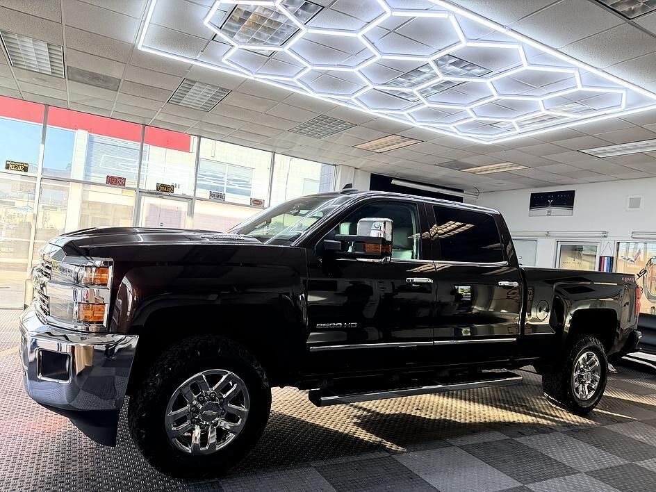 2018 CHEVROLET Silverado