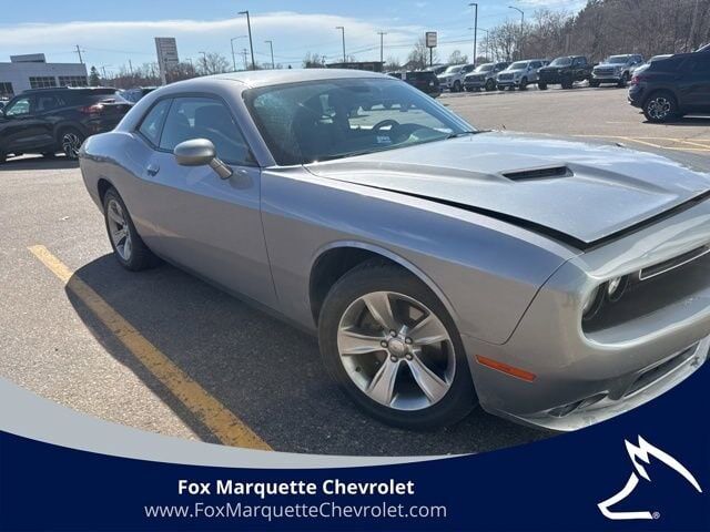 2016 DODGE Challenger