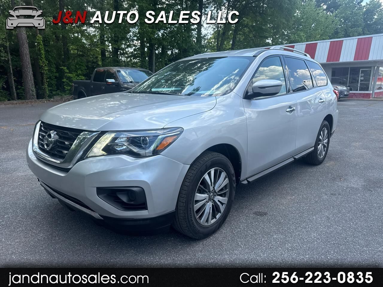 2020 NISSAN Pathfinder