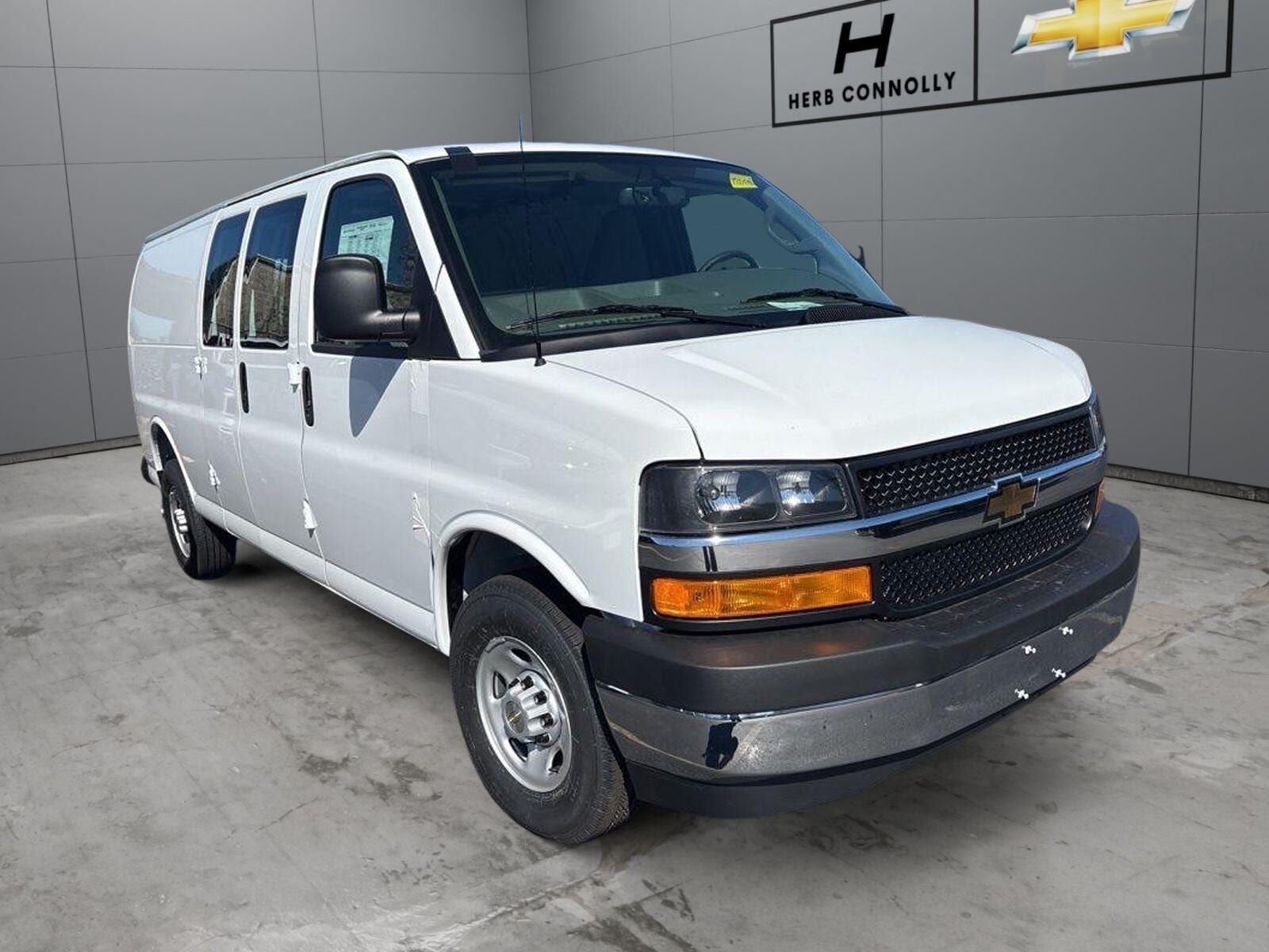 2026 CHEVROLET Express