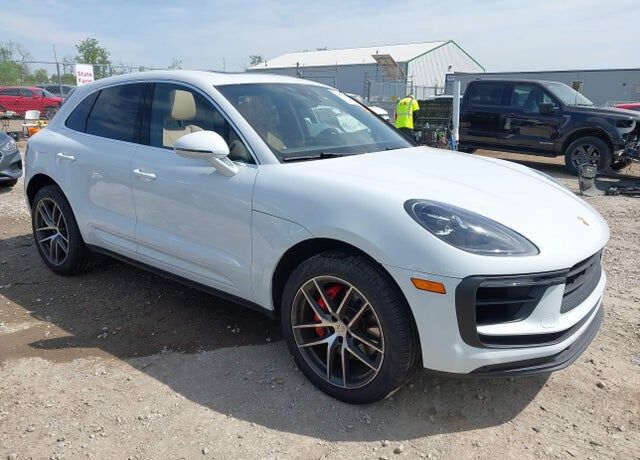 2022 PORSCHE Macan