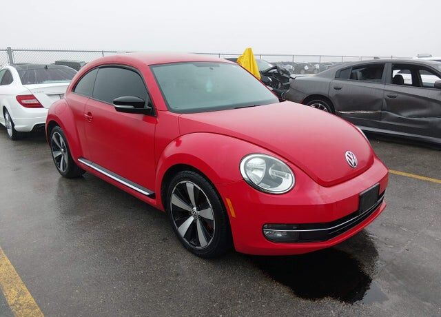 2012 VOLKSWAGEN Beetle