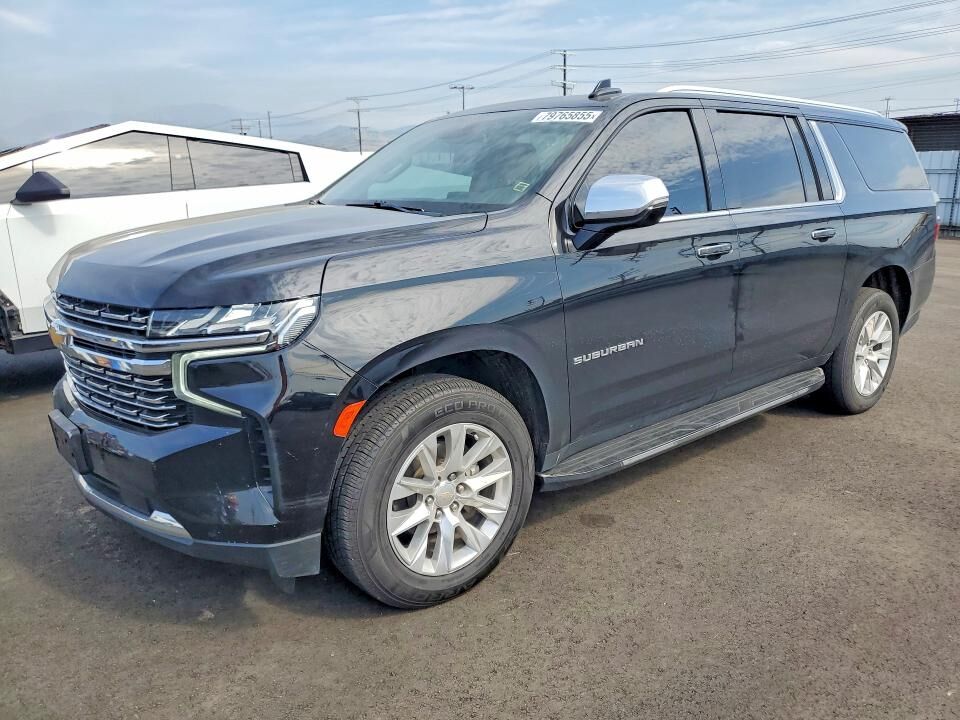 2023 CHEVROLET Suburban