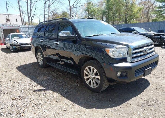 2013 TOYOTA Sequoia