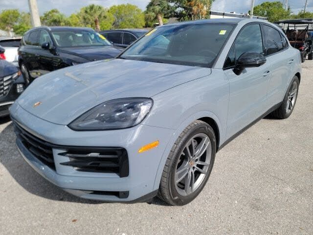 2024 PORSCHE Cayenne
