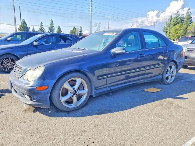 2005 MERCEDES-BENZ C-Class