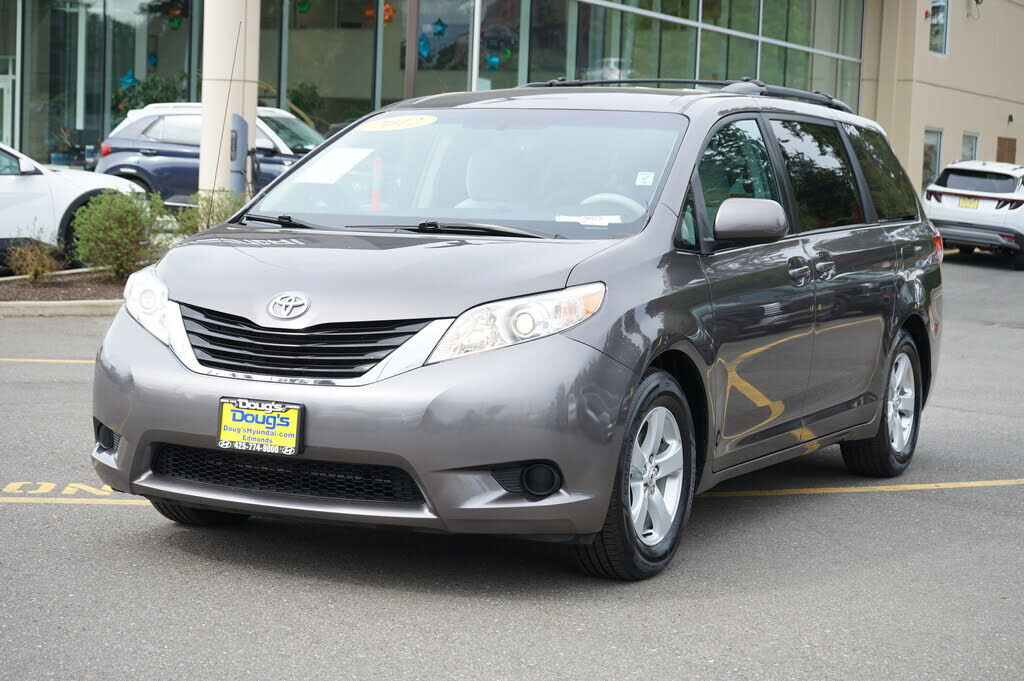 2012 TOYOTA Sienna
