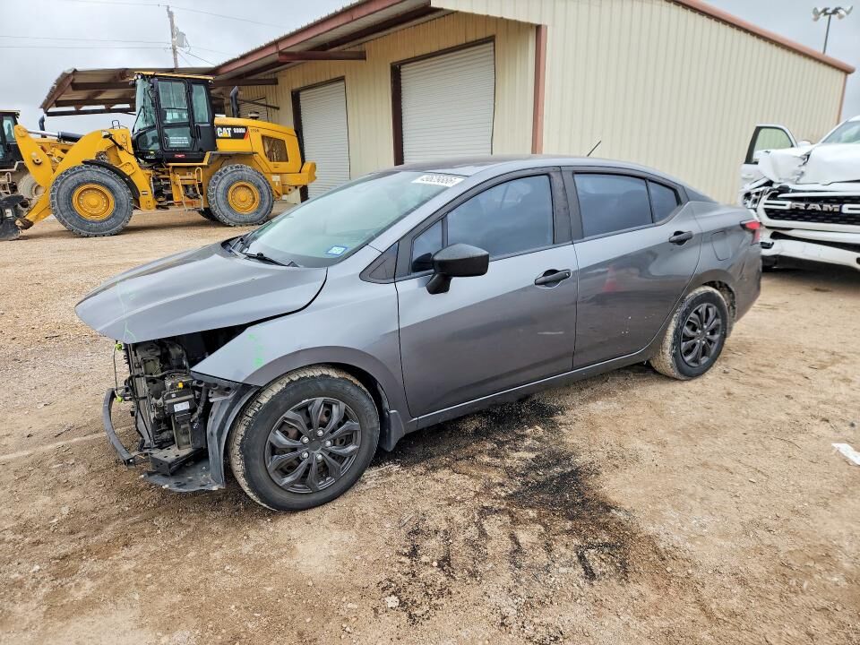 2020 NISSAN Versa