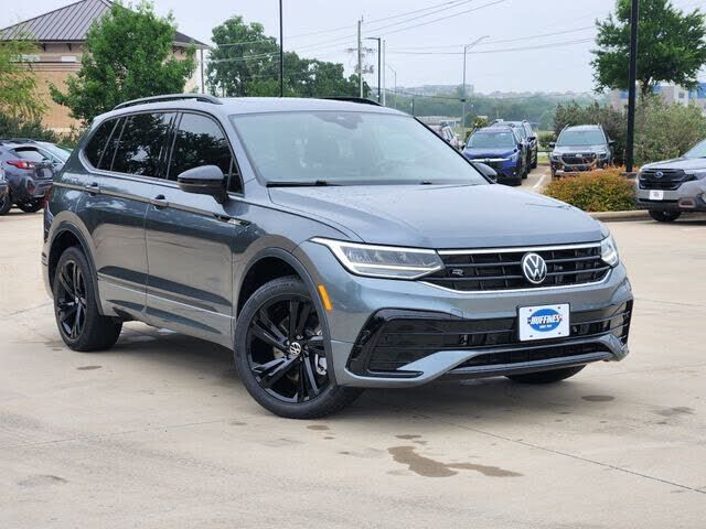 2024 VOLKSWAGEN Tiguan