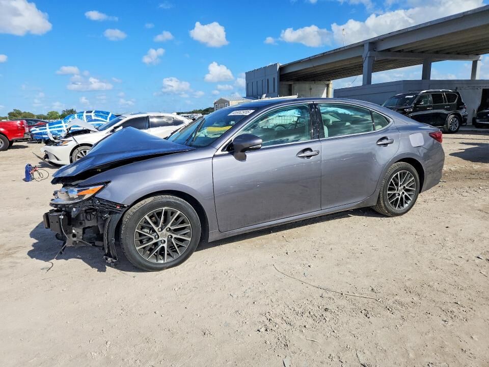 2018 LEXUS ES