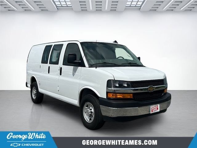 2024 CHEVROLET Express