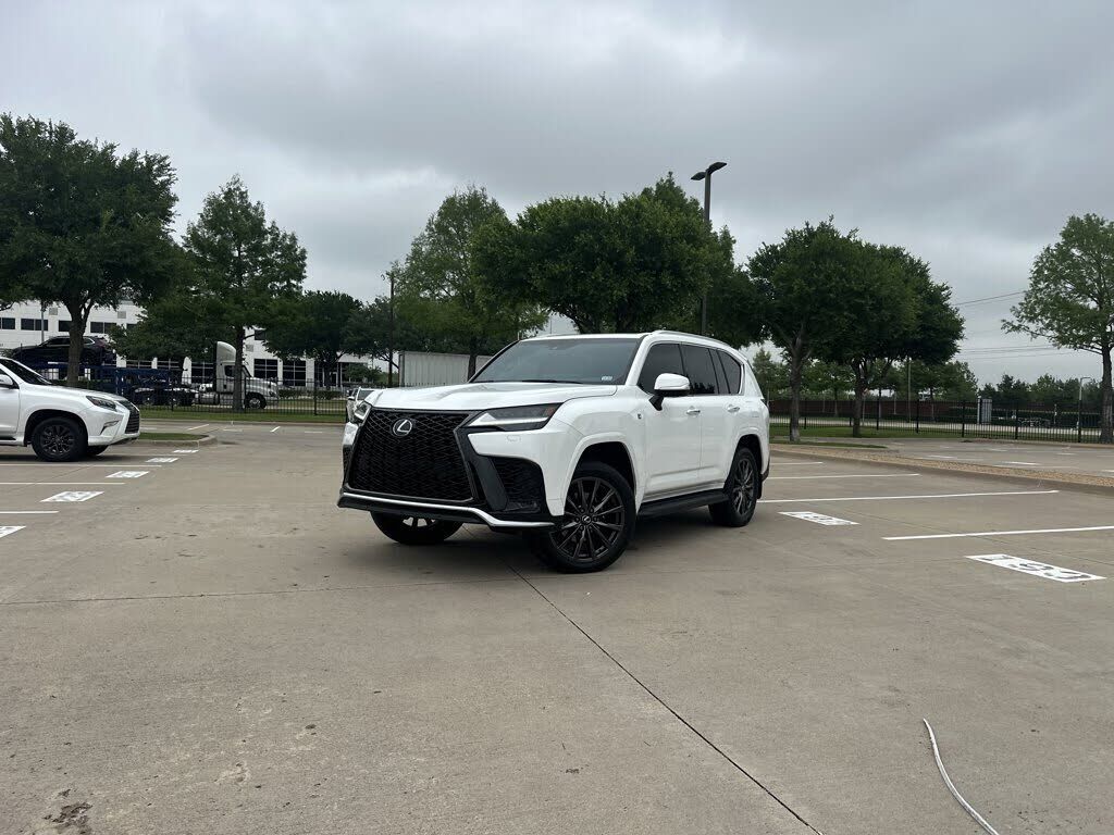 2024 LEXUS LX