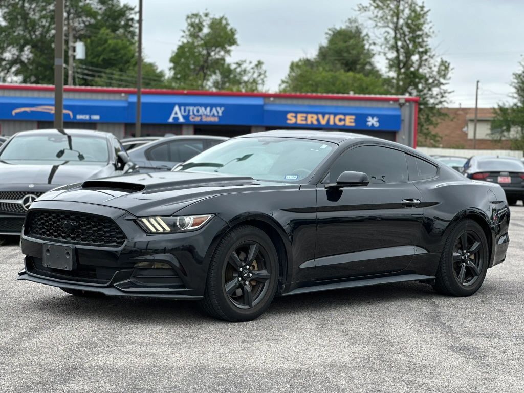 2017 FORD Mustang