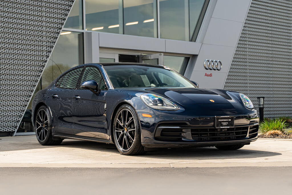 2020 PORSCHE Panamera