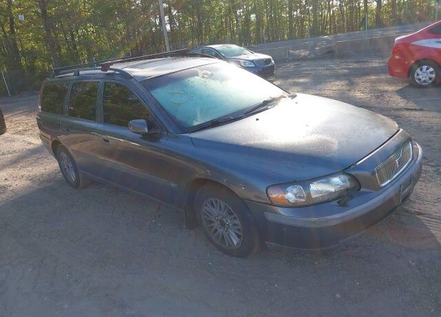 2004 VOLVO V70