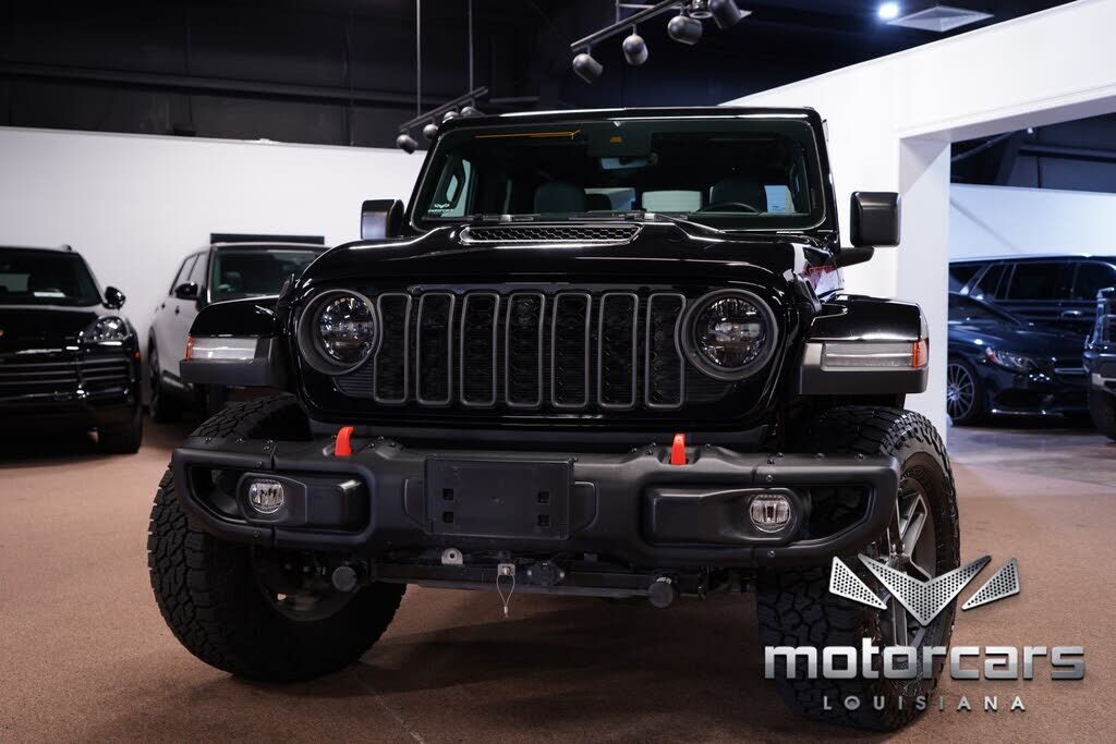 2024 JEEP Gladiator