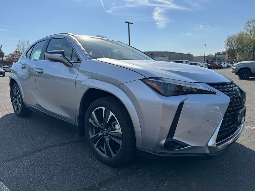 2023 LEXUS UX