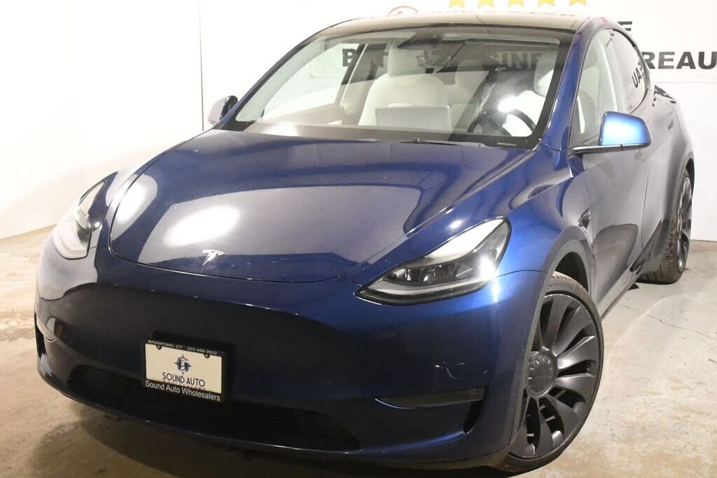 2022 TESLA Model Y