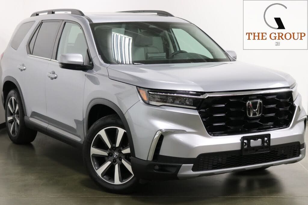 2023 HONDA Pilot
