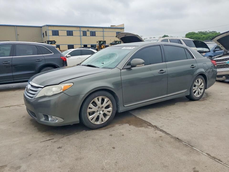 2011 TOYOTA Avalon